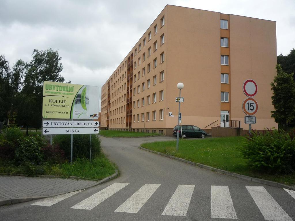 Koleje J.A.Komenskeho Brno Exterior photo